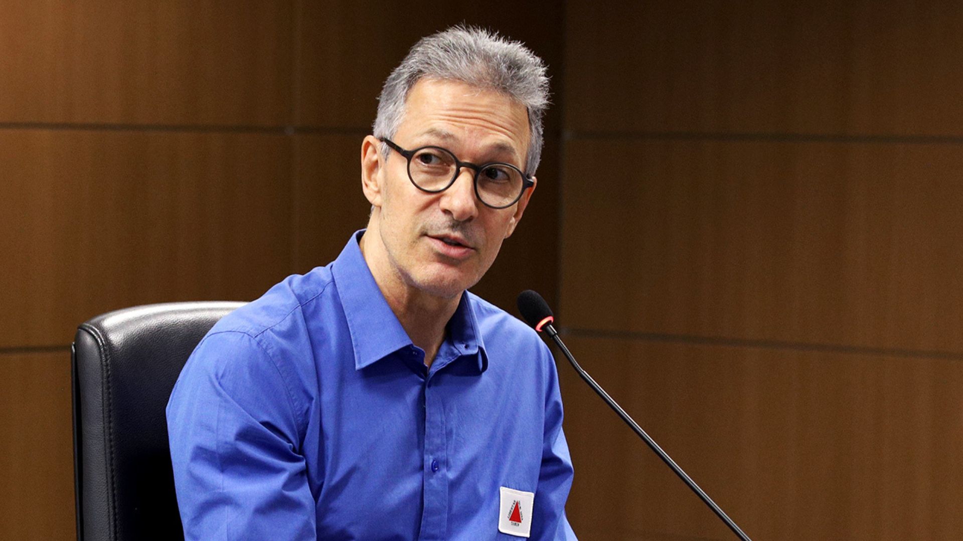 https://cdn.atarde.com.br/img/Artigo-Destaque/1380000/zema-propoe-que-formados-em-universidades-publicas0138948200202605201922.jpg?xid=7154939