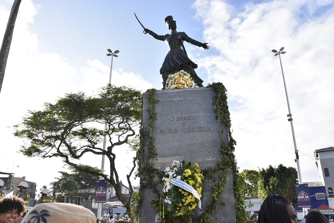 2 de Julho: Estátua de Maria Quitéria em Salvador