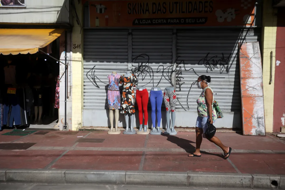 Lojas Fechadas na Avenida J J seabra, Baixa dos Sapateiros, em Salvador