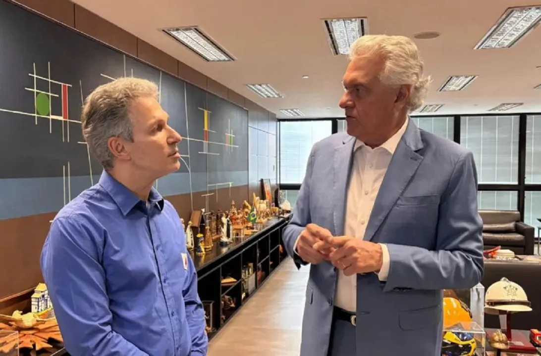 Zema e Caiado podem formar chapa.