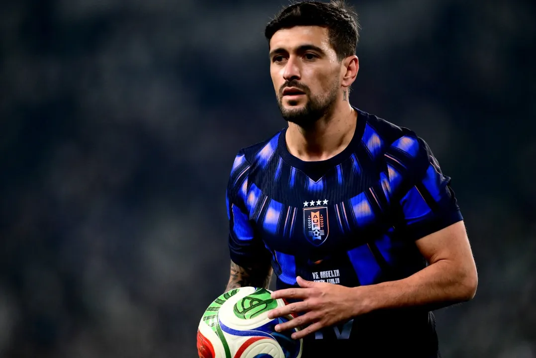 Meia uruguaio sofreu um problema muscular na panturrilha direita e aguarda uma definição da Celeste sobre sua situação no Mundial.