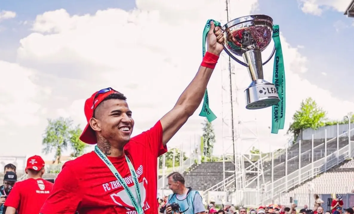 Kauan Carneiro, zagueiro do Brno FC