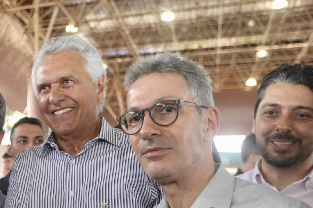 Caiado e Zema analisam formação de chapa.