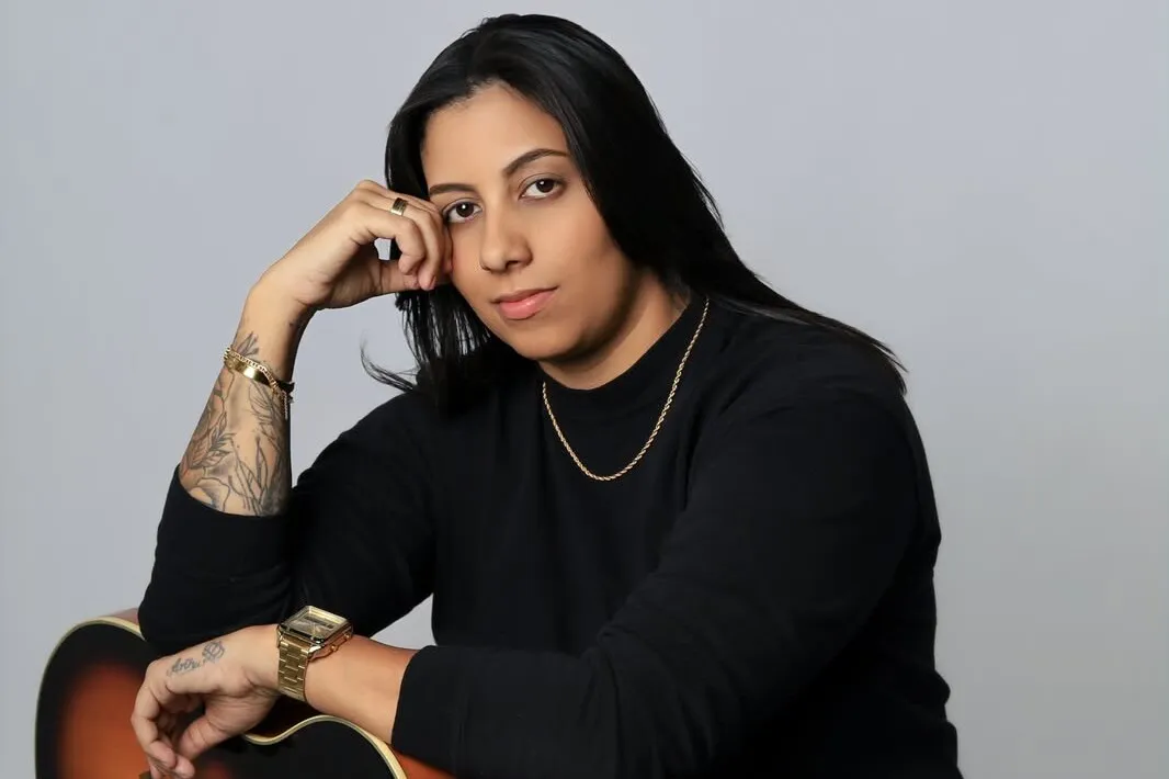 Cantora Priscila Britto