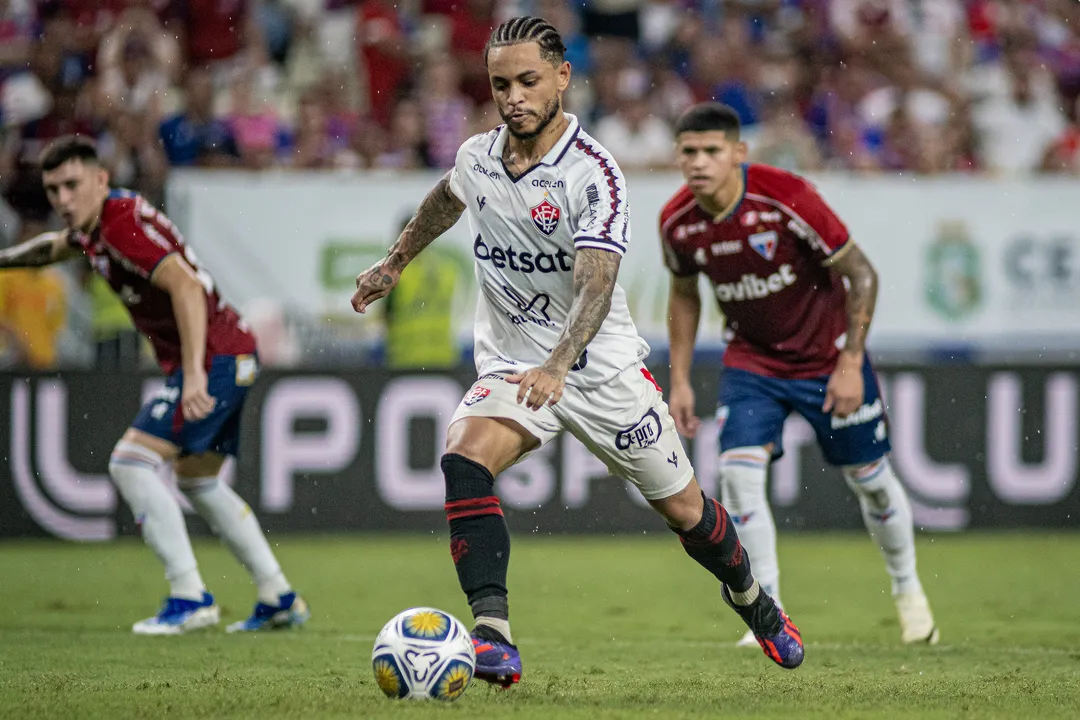 Matheuzinho marcou gol no Castelão em 2024