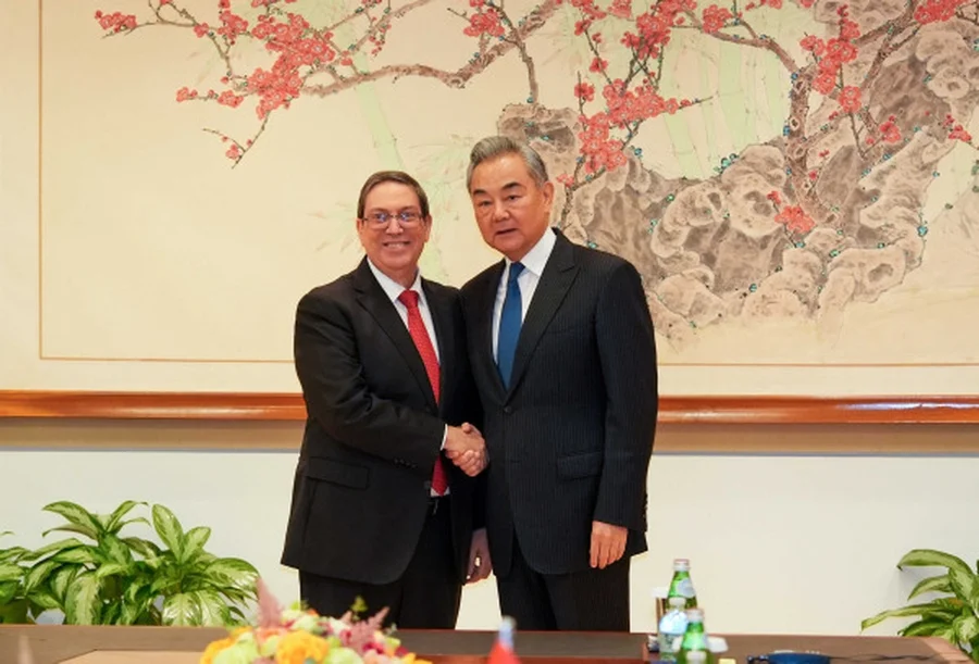 Imagem ilustrativa da imagem China reforça apoio a Cuba após pressão dos EUA sobre ilha