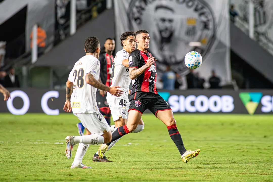 Vitória e Santos pelo Brasileirão