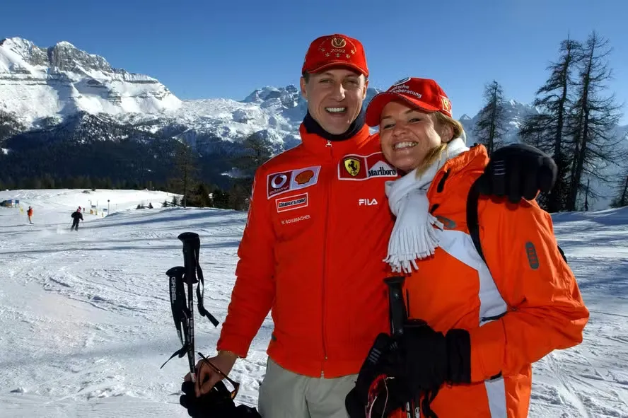 Michael Schumacher ao lado da esposa Corinna Schumacher antes de sofrer um acidente de esqui em 2013