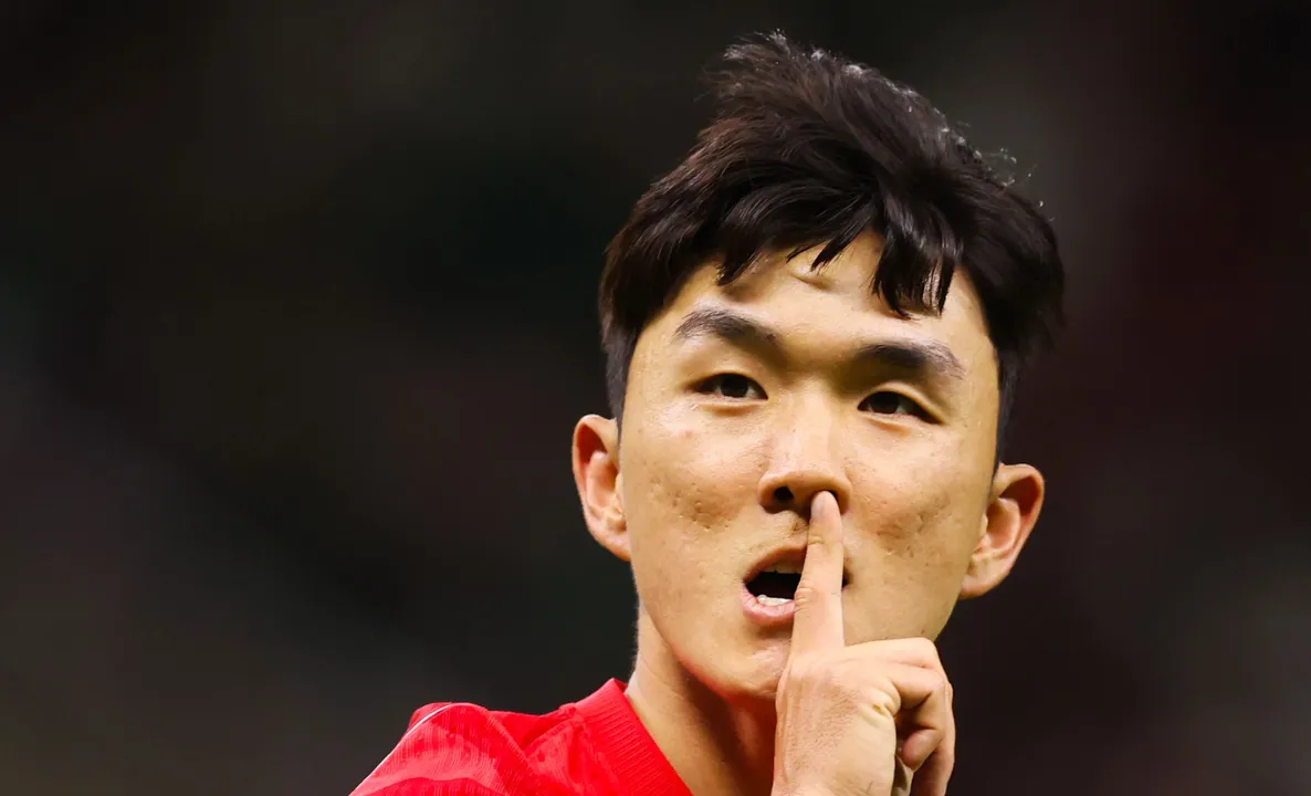 Hwang In-Beom em campo pela Coreia do Sul