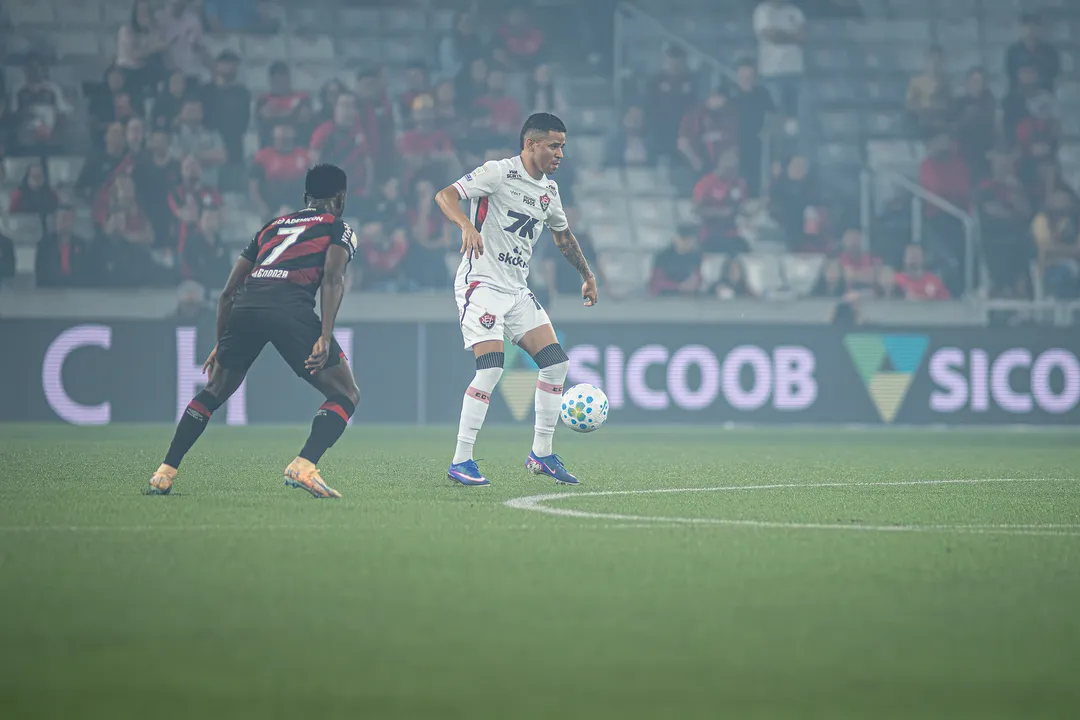 Athletico 3x1 Vitória pelo Brasileirão