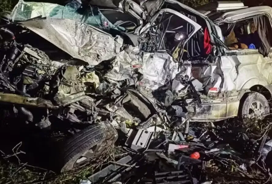 Imagem ilustrativa da imagem Drogas, contramão e falhas no veículo: inquérito detalha acidente com 16 mortos na Bahia