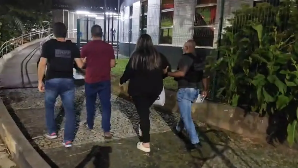 Dupla de foragidos localizada na Rodoviária