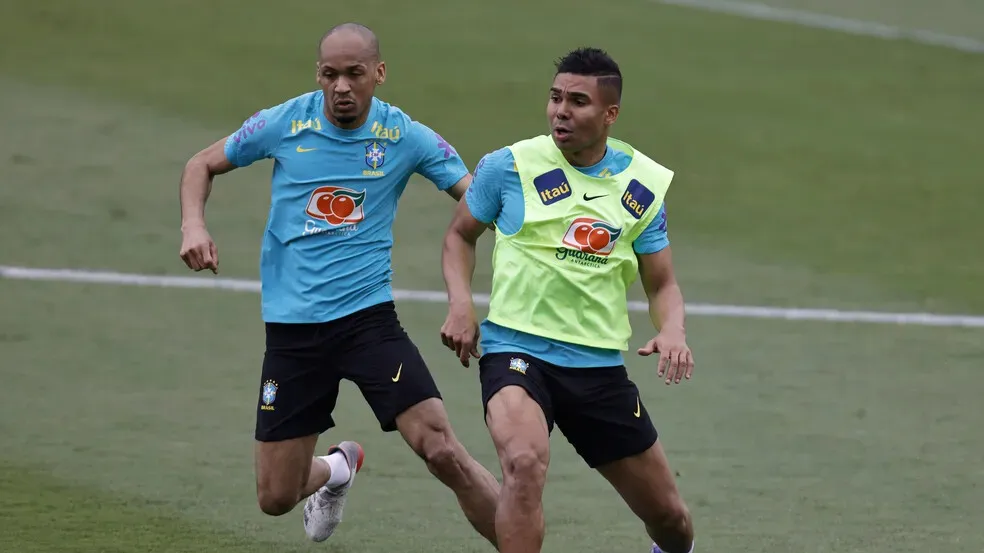 Fabinho e Casemiro estiveram juntos na Copa do Mundo de 2022