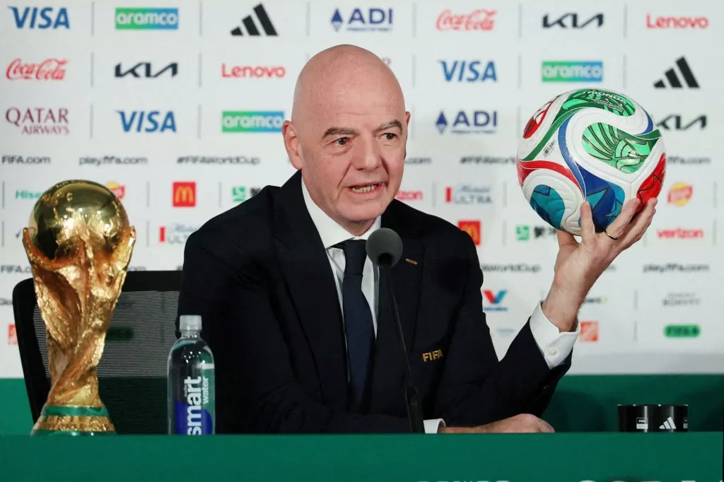 Não somos reis do mundo, diz Infantino sobre vistos negados na Copa