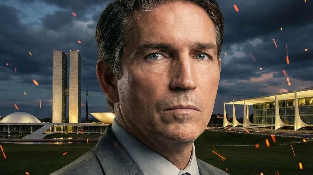 Jim Caviezel como Jair Bolsonaro em Dark Horse