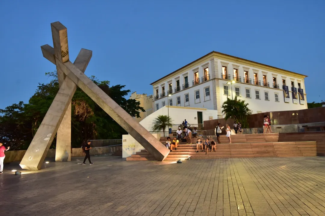 Palácio da Sé, ao lado da Praça da Cruz Caída