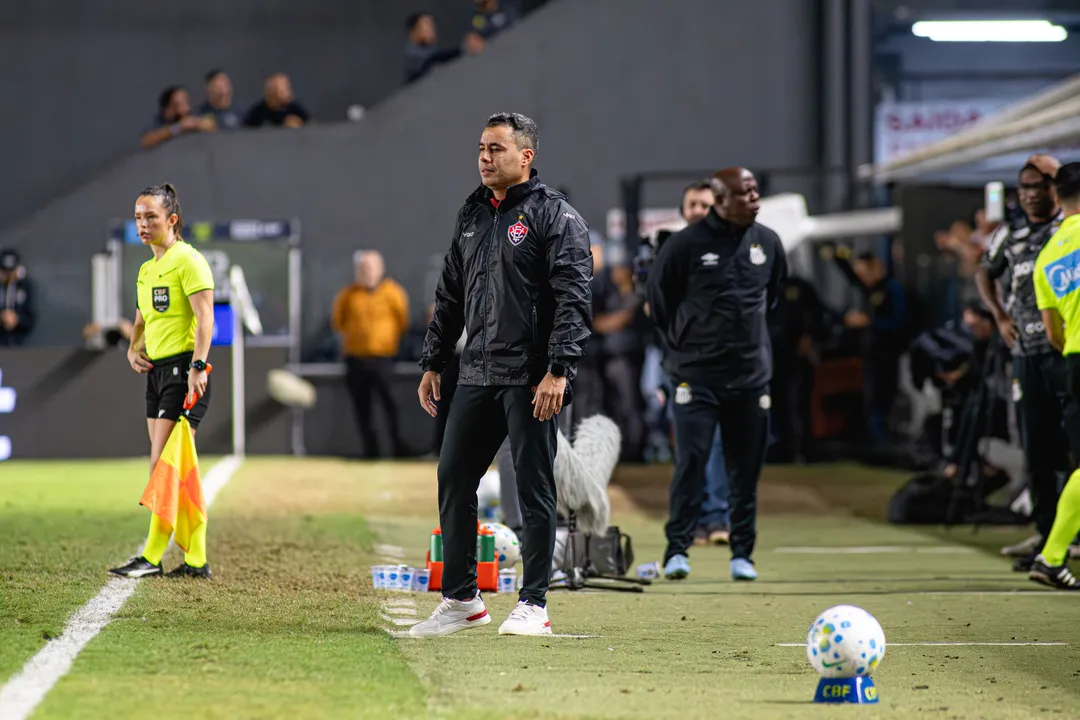 Jair Ventura pelo Vitória