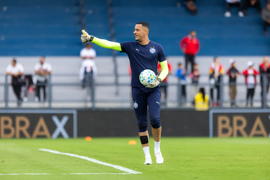 Após ruptura no joelho, Léo Vieira é operado com sucesso