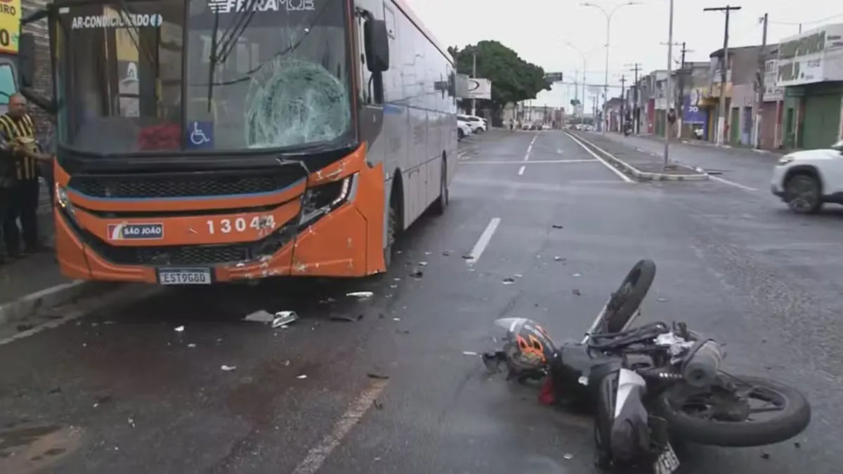 Acidente aconteceu na manhã desta quinta, 4