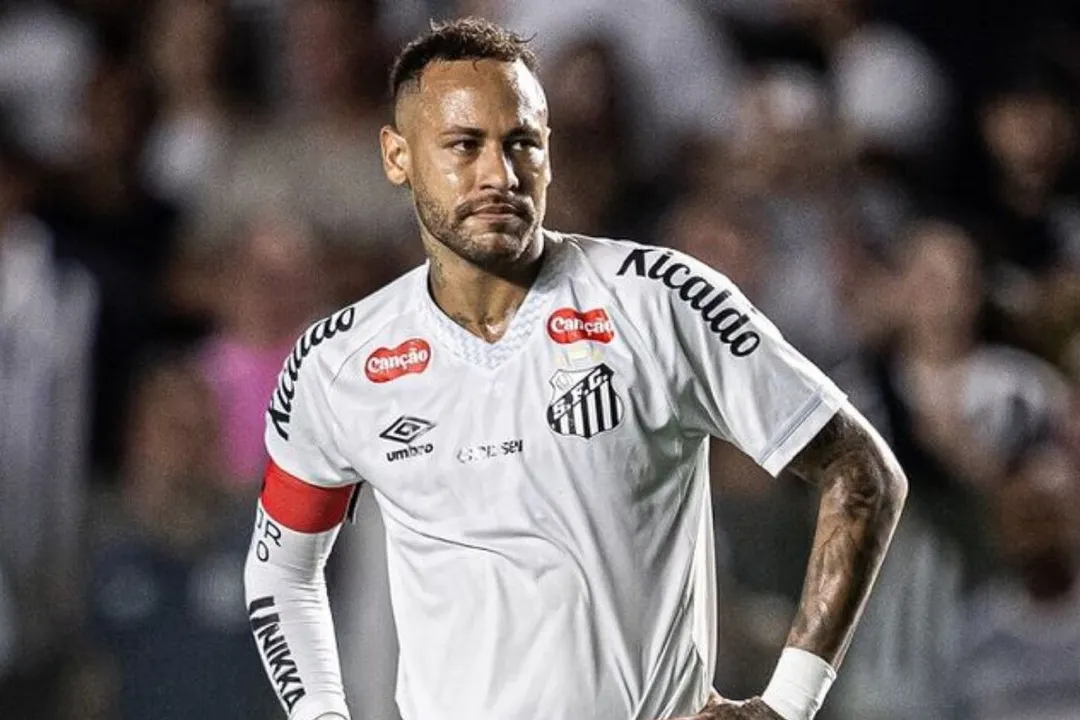 Neymar em campo pelo Santos