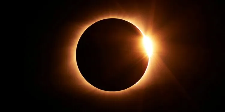 Eclipse solar