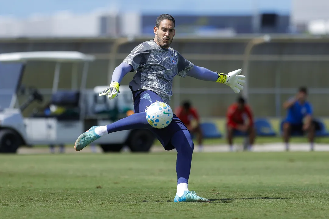 Ronaldo no treino do Bahia