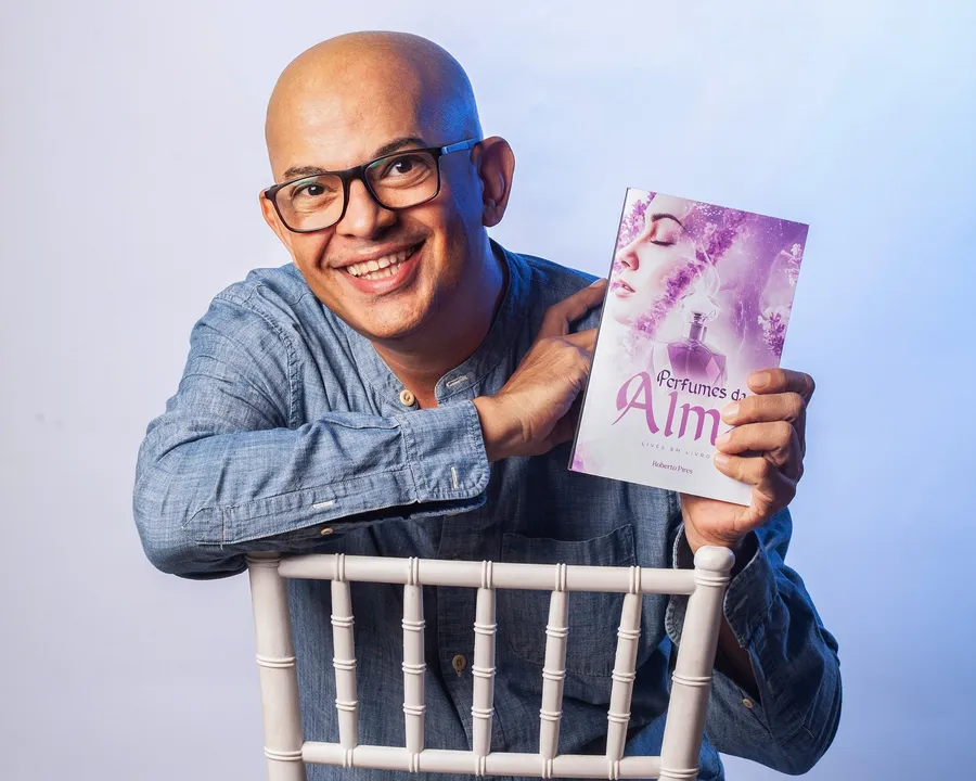 Roberto Pires propõe reflexões sobre Tempo, Paz, Amor, Fé e Alegria em “Perfumes da Alma” estreia coluna no Alma Baiana