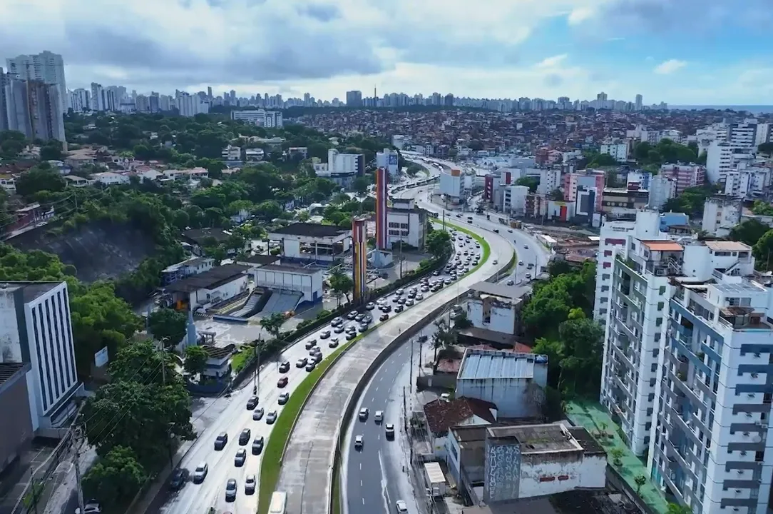 Interdição na Av. Juracy Magalhães Jr
