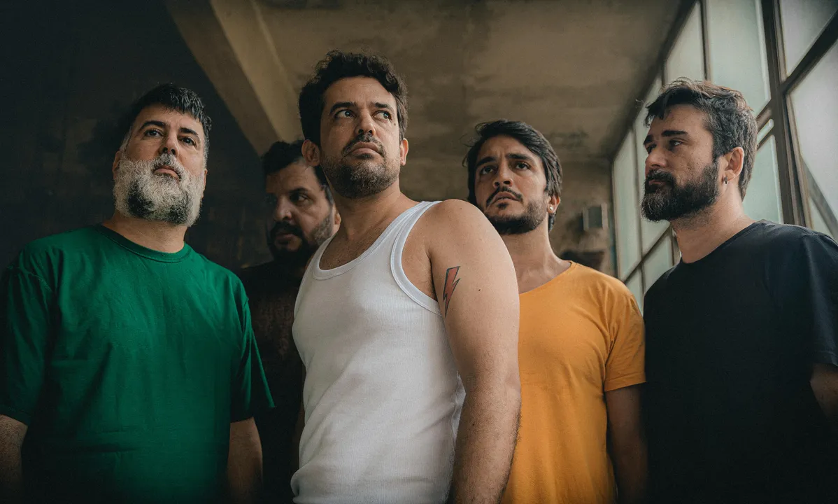 Banda Meus Amigos Estão Velhos