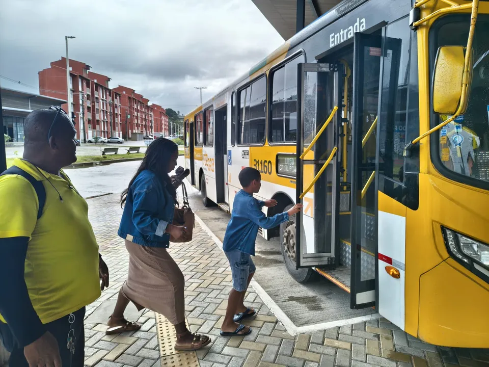 Imagem ilustrativa da imagem Terminal de ônibus do Novo Mané Dendê começa a operar neste sábado