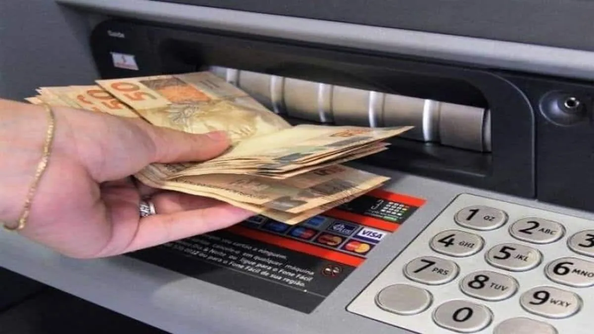 Banco recebeu 14 multas após denúncias de cliente