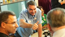 Flávio Bolsonaro dá até dezembro para CV e PCC deixarem o Brasil