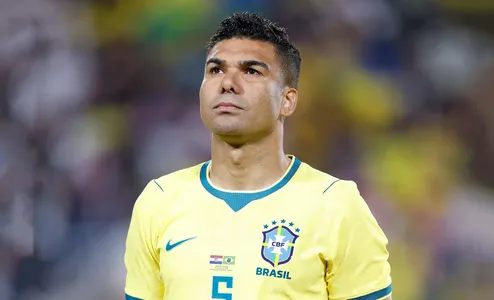 Casemiro com a camisa da Seleção Brasileira