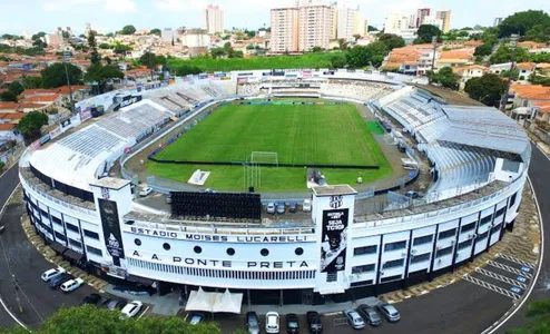 Moisés Lucarreli, estádio da Ponte Preta