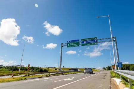 Fuja das filas quilométricas nas rodovias baianas com este guia de trânsito para o São João