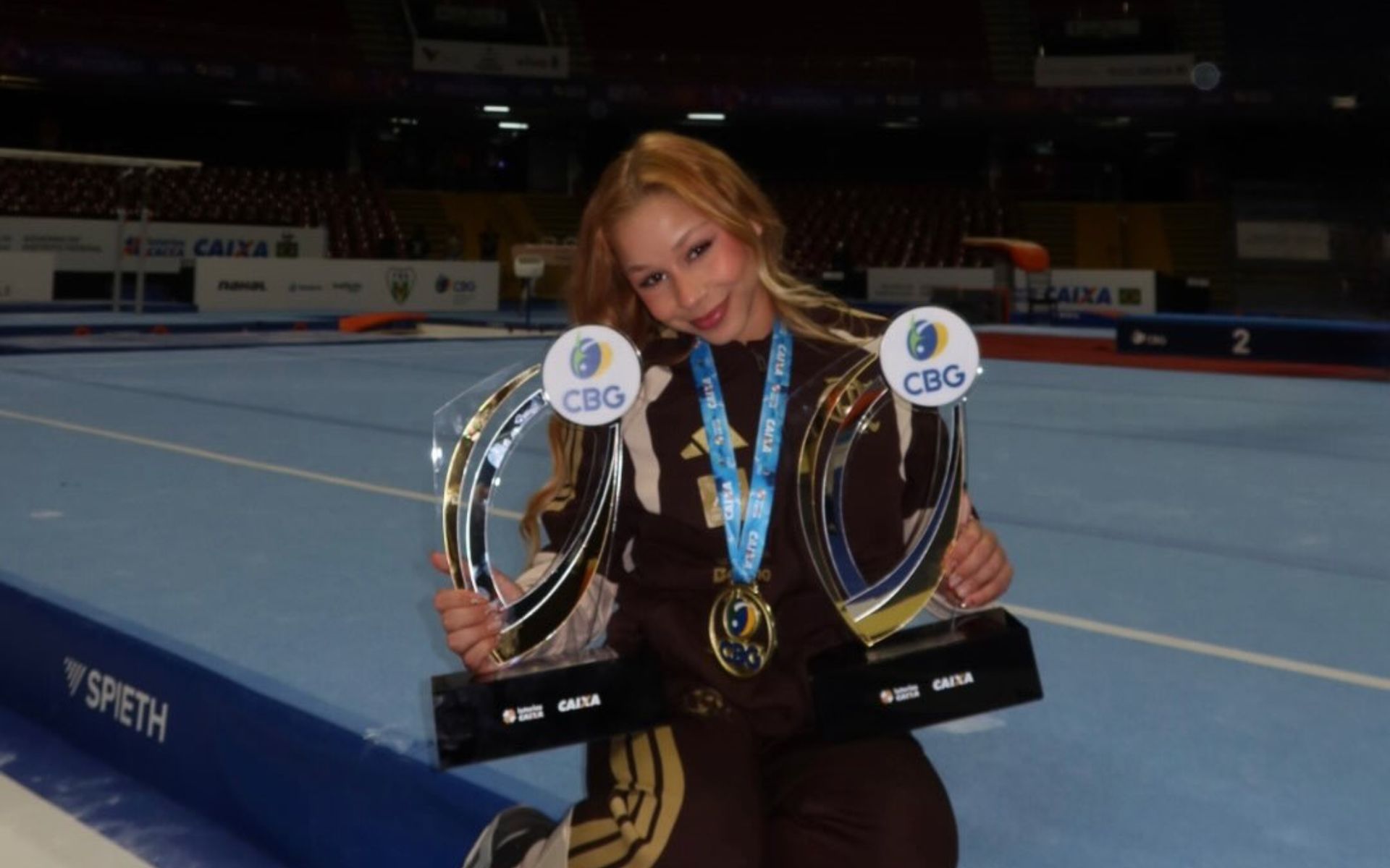 Flávia Saraiva domina el Campeonato Brasileño de Ginástica Artística con cuatro medallas de oro