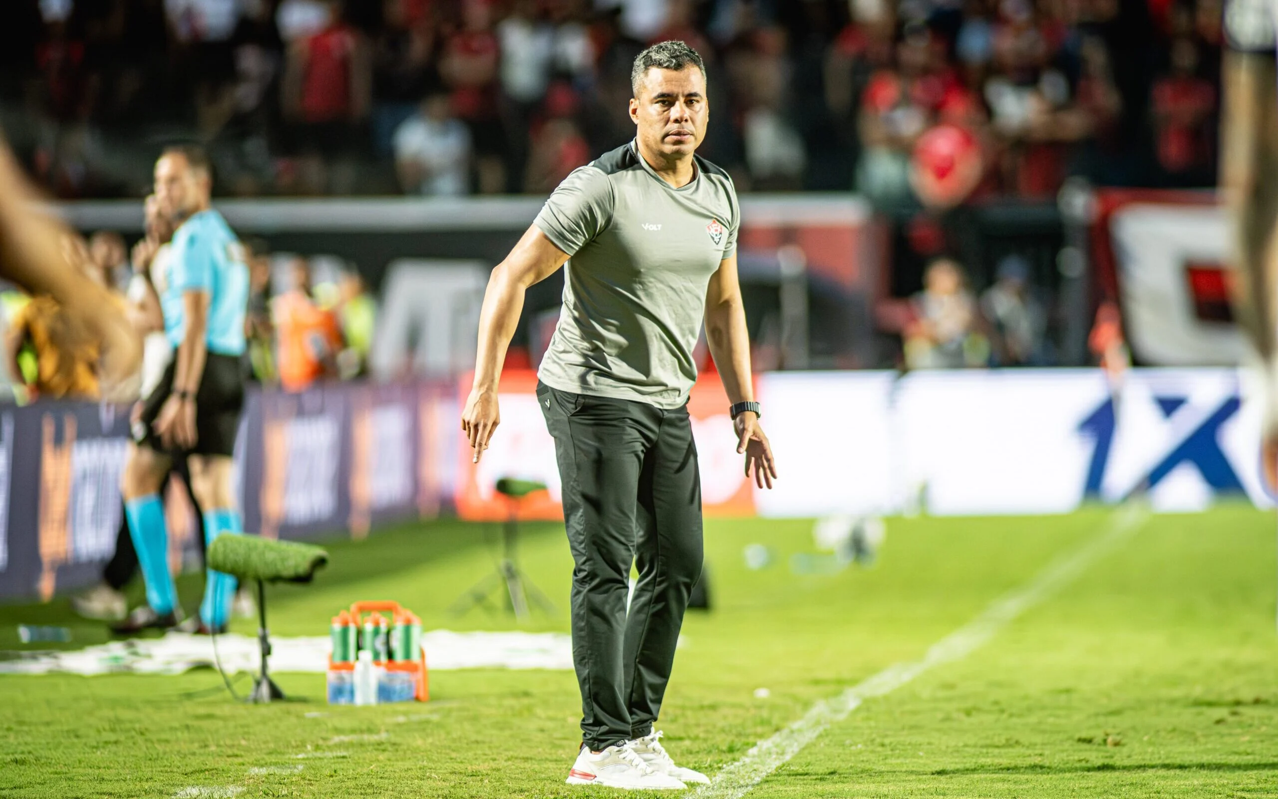 Jair Ventura se pronuncia sobre sondagem do Vasco
