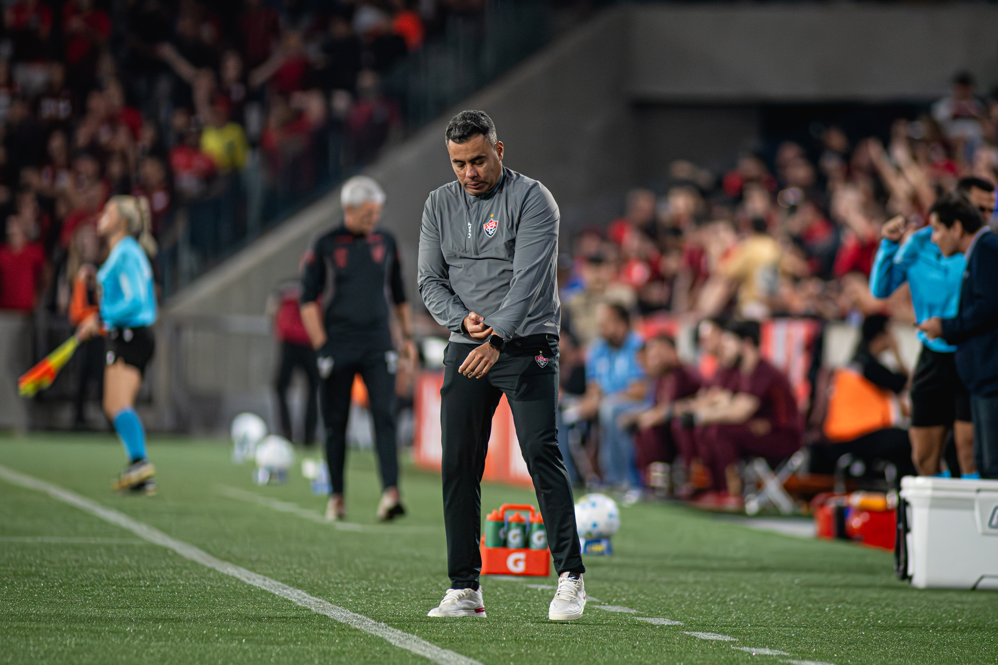 Jair Ventura vê "totais condições" de aplicar virada sobre o Athletico