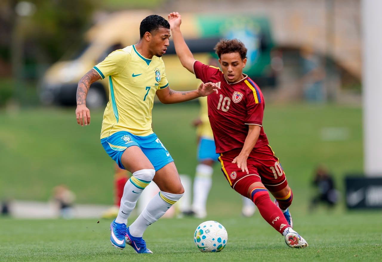 Joia do Bahia brilha em amistoso da Seleção Sub-17