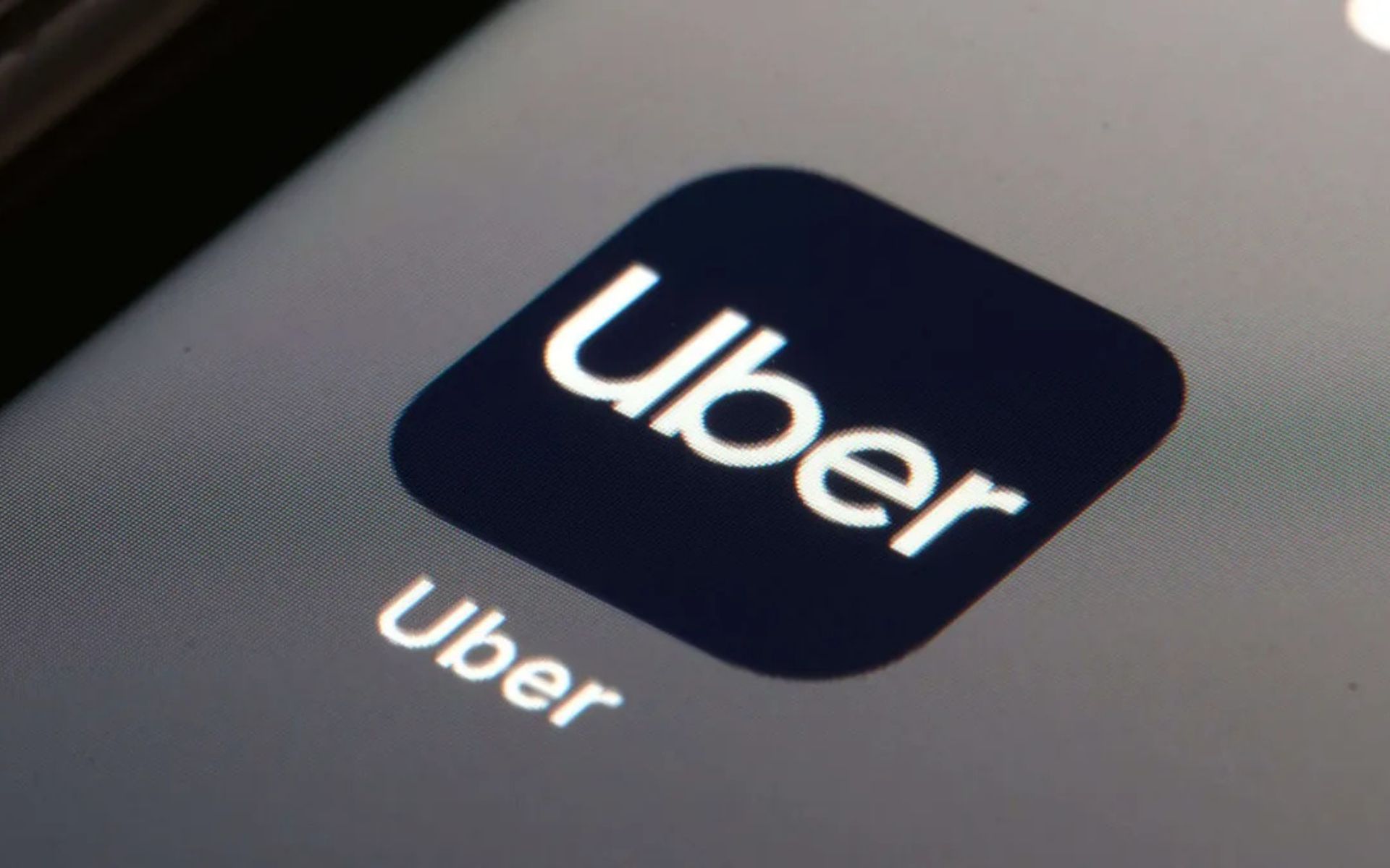 Uber escapa de indenizações bilionárias pedidas por motoristas