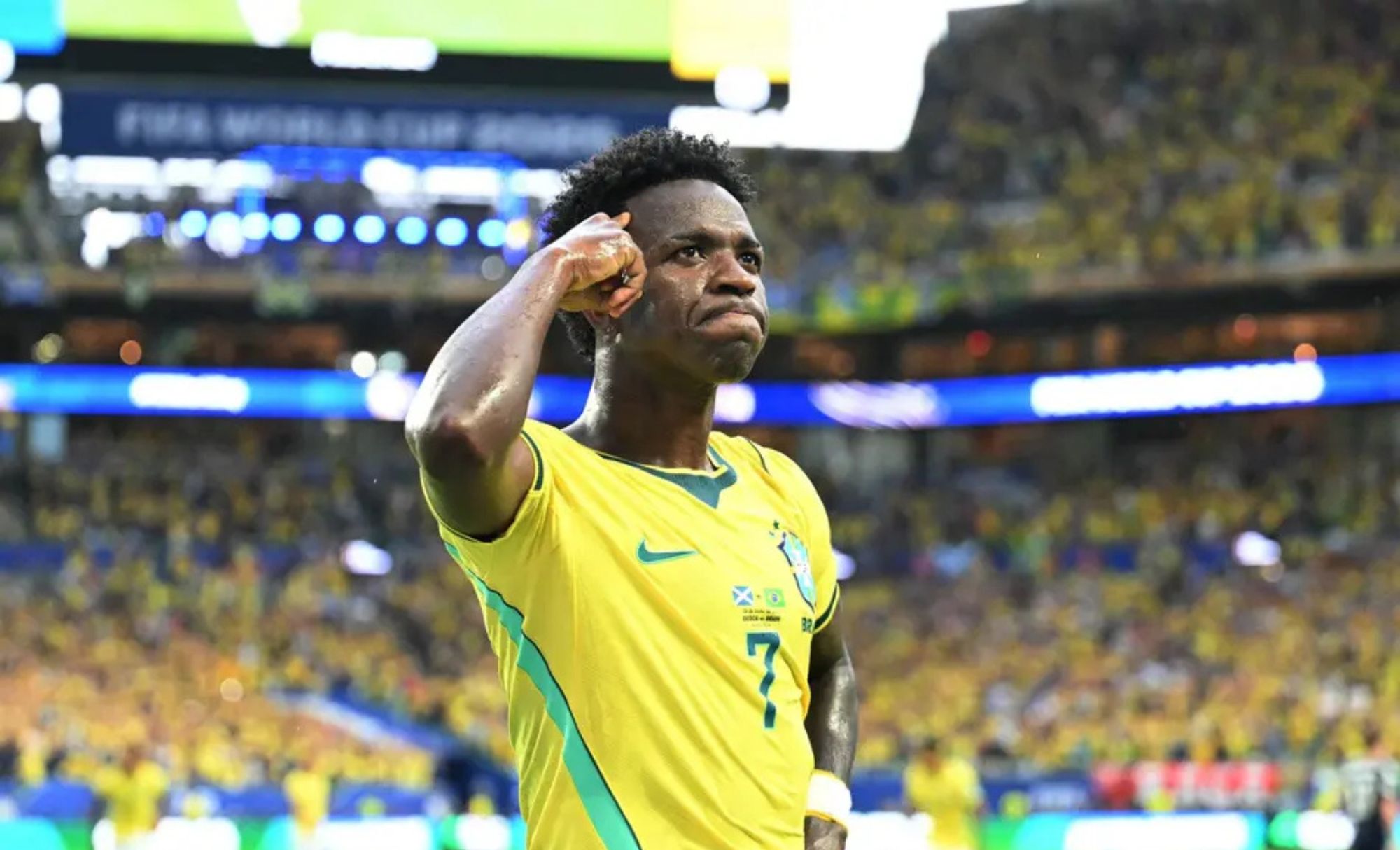 Vini Jr. desbanca estrelas e sobe em ranking da Fifa na Copa do Mundo