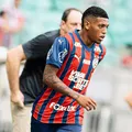 Ceni deixa joias da base fora contra o Flamengo e aposta em medalhões imagem