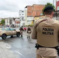 Dois homens são mortos a tiros no Lobato; mulher fica ferida imagem