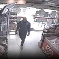 Homem finge ser delegado e tenta abastecer carro sem pagar imagem