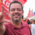 Lucas Reis participa de ato pró-Lula e prevê virada nas urnas imagem