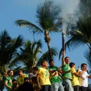 Flávio Bolsonaro reúne apoiadores em ato no Farol da Barra