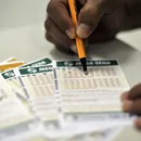 Prêmio da Mega-Sena tem chance de chegar em R$ 300 milhões; entenda projeção