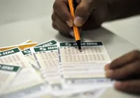 Prêmio da Mega-Sena tem chance de chegar em R$ 300 milhões; entenda projeção