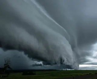 Ciclone e frente fria colocam 13 estados em alerta no Brasil