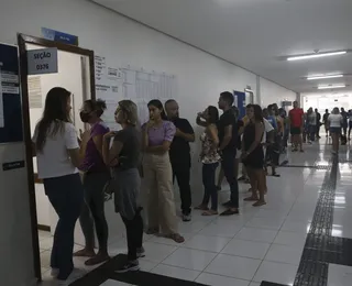 Quem passa na frente de quem na fila para votar? Veja as prioridades
